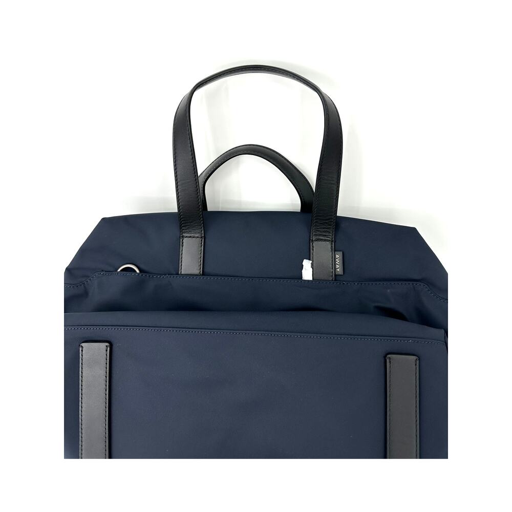 Away The Everywhere Bag Navy Blue Nylon Leather Trim w/ Shoulder Strap 20L - Picture 5 of 9